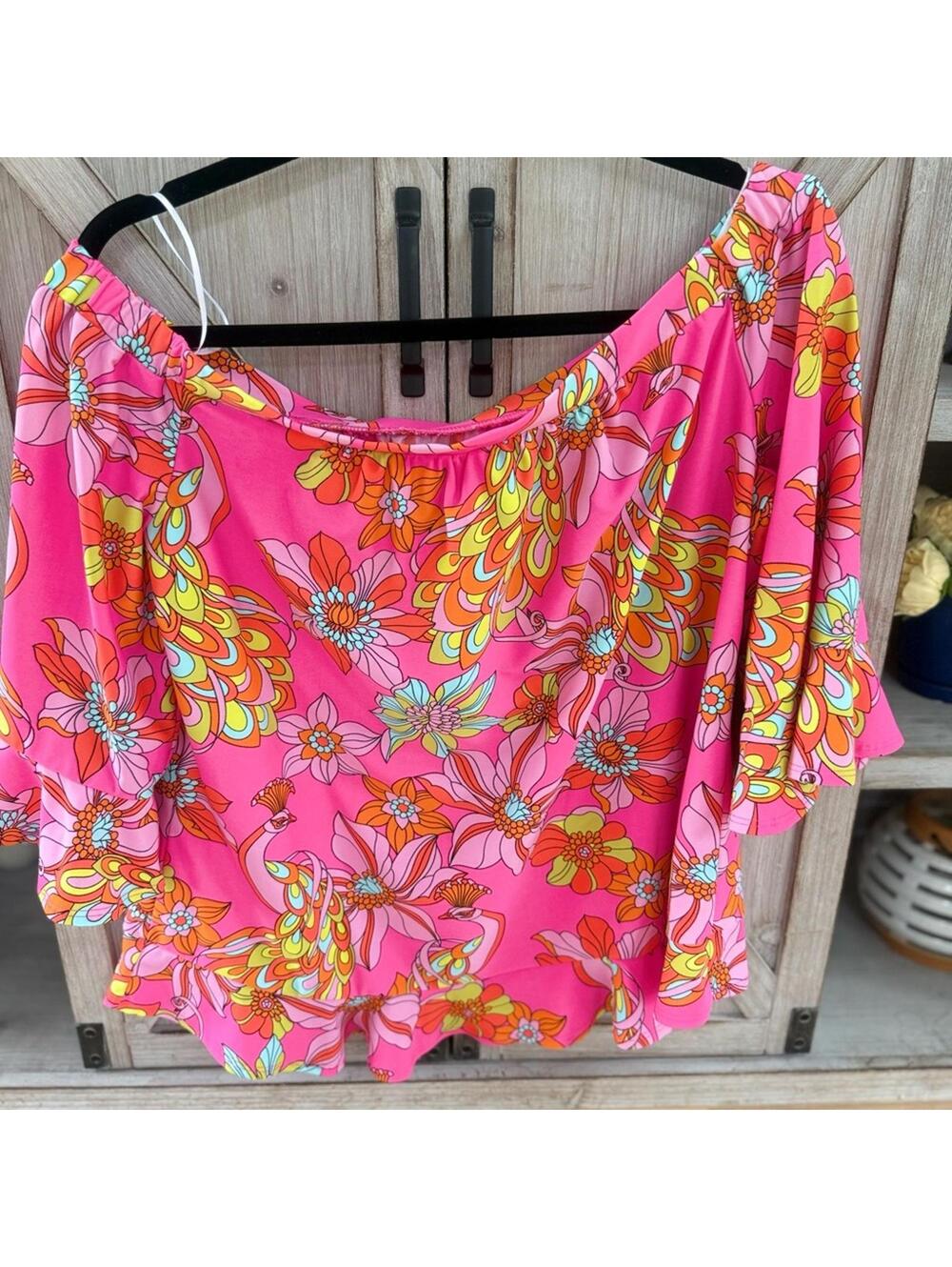 Jude Connally sz Large off the shoulder top Pink floral